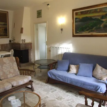 Castagneto 2 Apartment
